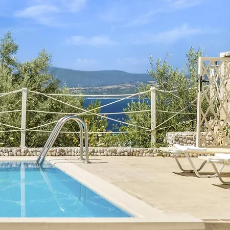 Apartment Oceanida Galini Nikiana
